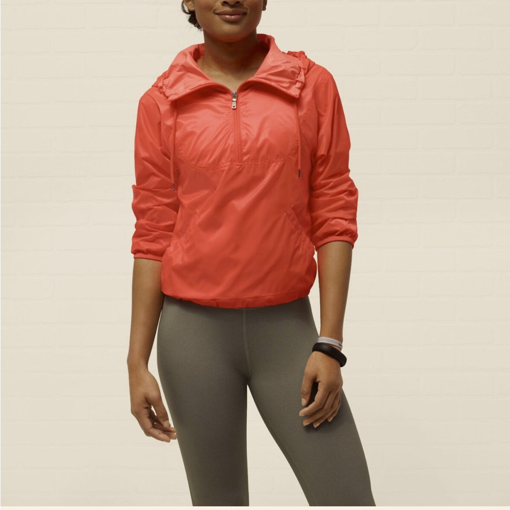 NIKE SUMMERIZED TRACK AND FIELD PACKABLE HALF 1/2 ZIP WOMEN'S RUNNING JACKET